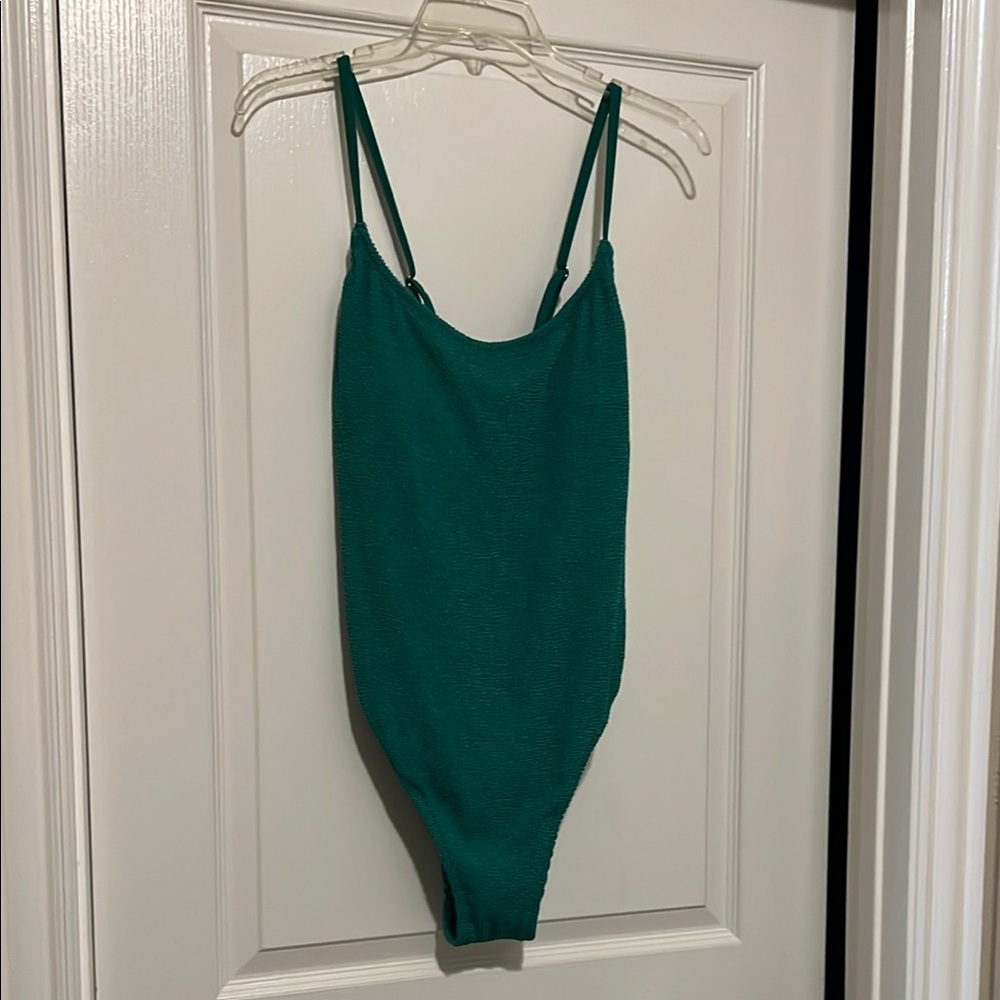 NWT Shade&Shore High Leg Cheeky Swimsuit